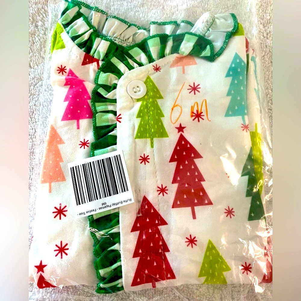 Girls Christmas Trees One-Piece Bottom Flap Green Ruffle Gingham Pajamas 6 Month